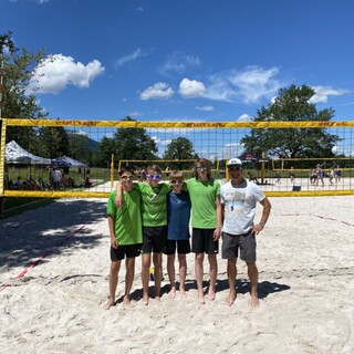 Jamy, Henry, Fabi, Leon und Trainer Reiner Hüttl